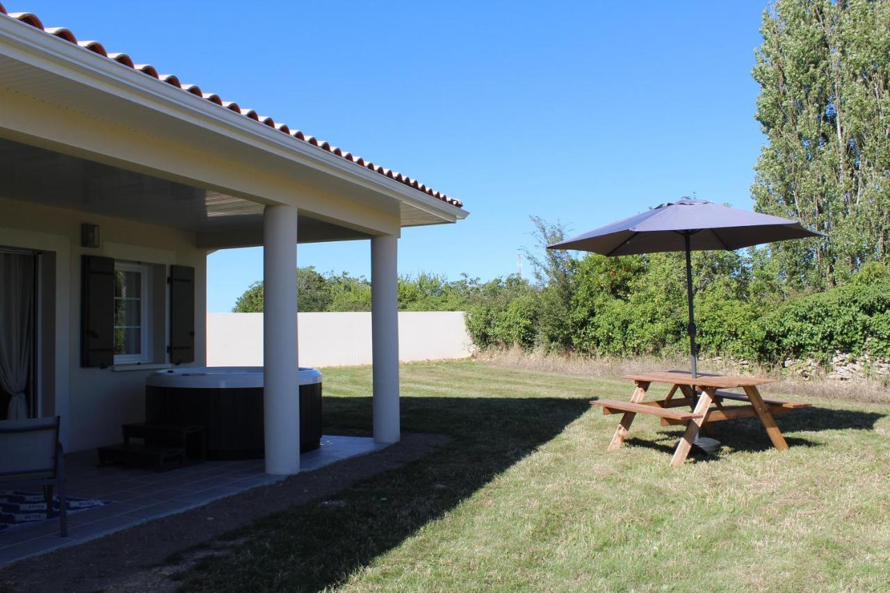 Gite Lou, Gite Famille Et Bien Etre Avec Jacuzzi Fontenay-le-Comte Luaran gambar